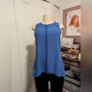 White‎ House Black market blue tank top size small